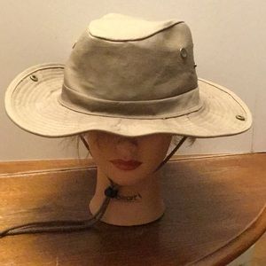 S.W. Safari Hat with chin lanyard and neck flap